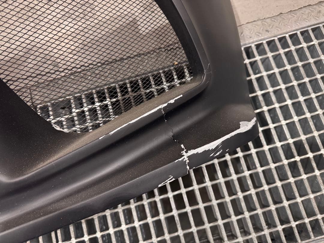 Z33 社外FRPフロントバンパー マットブラック 傷割れあり