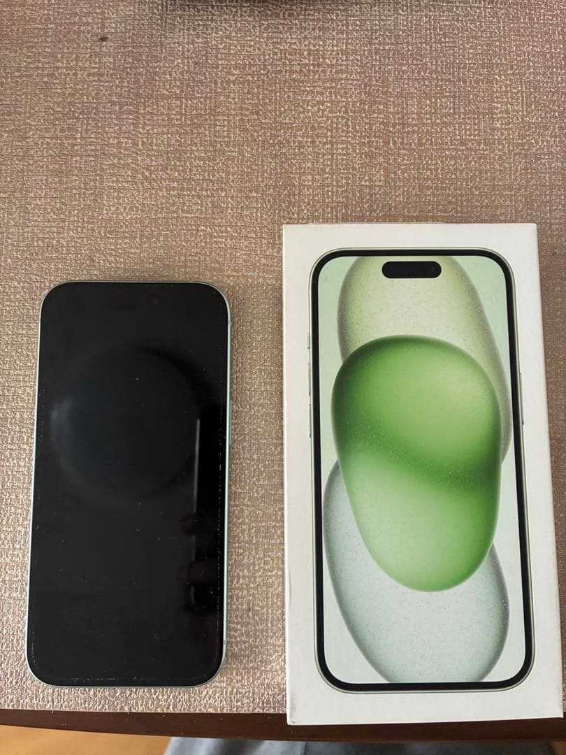 iphone15 128GB グリーン　au ジャンク品