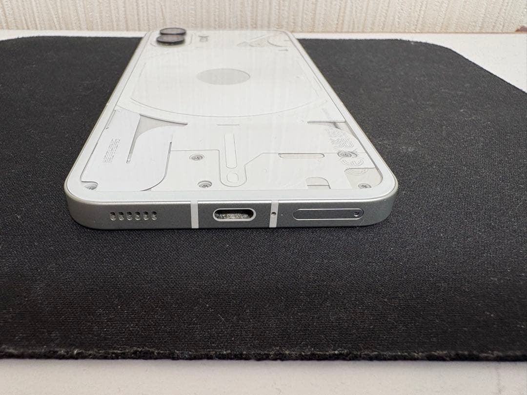 【美品】Nothing Phone (2) 256GB simフリー　ホワイト