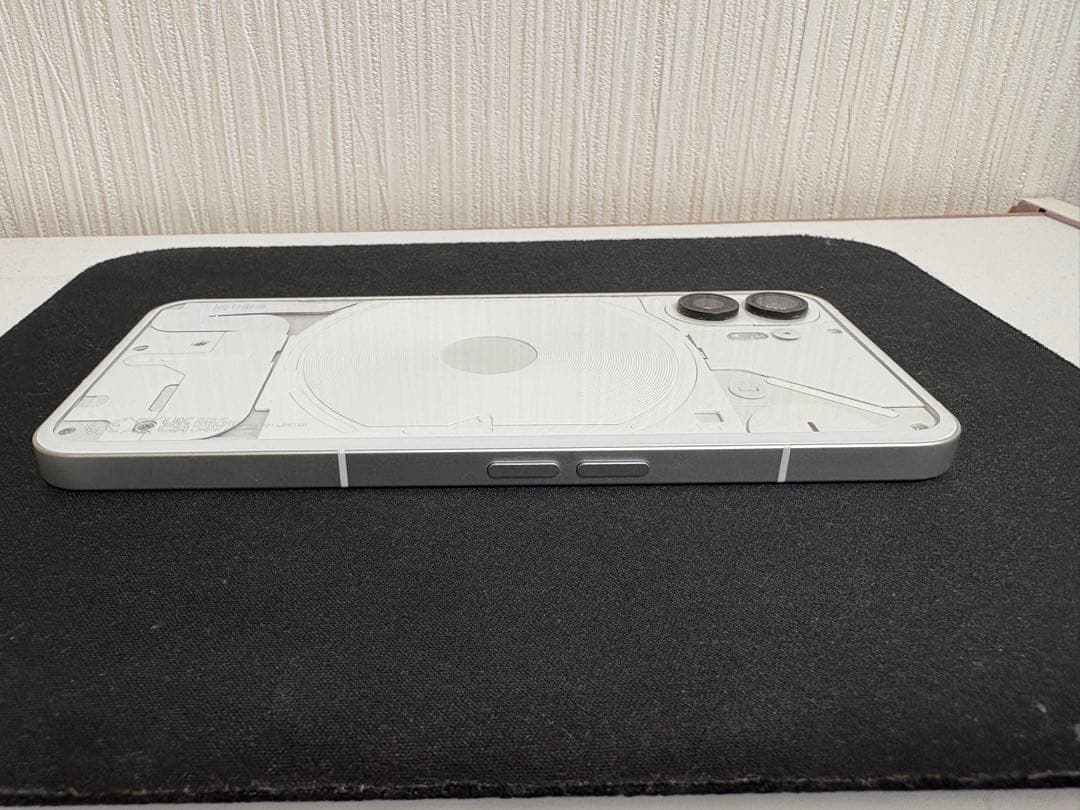 【美品】Nothing Phone (2) 256GB simフリー　ホワイト