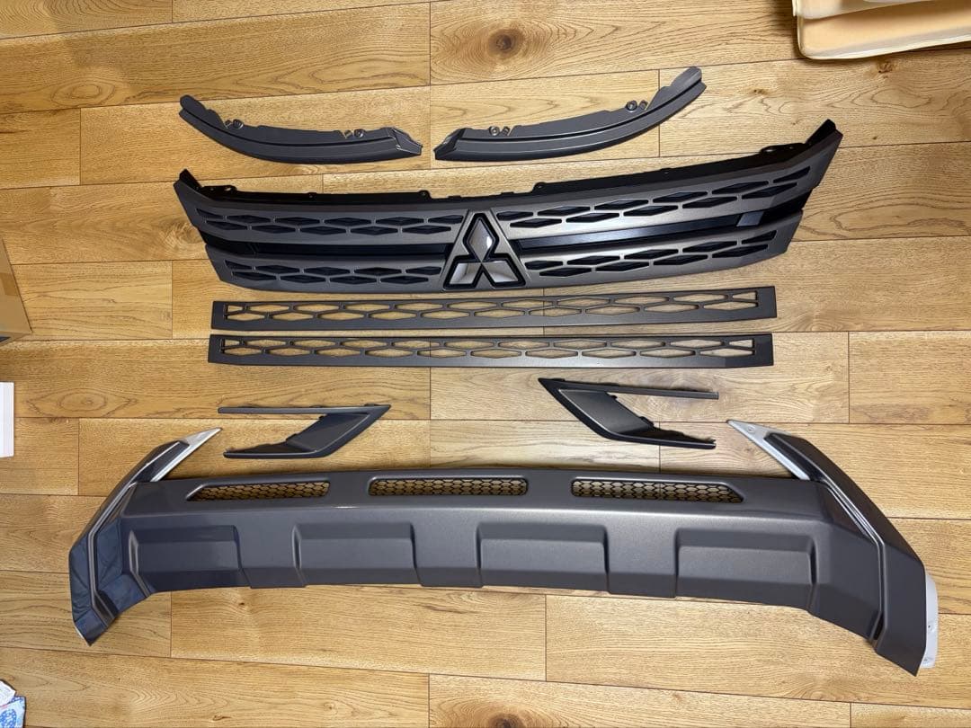 新型デリカD:5 後期 フロントグリルM'z SPEED バンパーガードセット