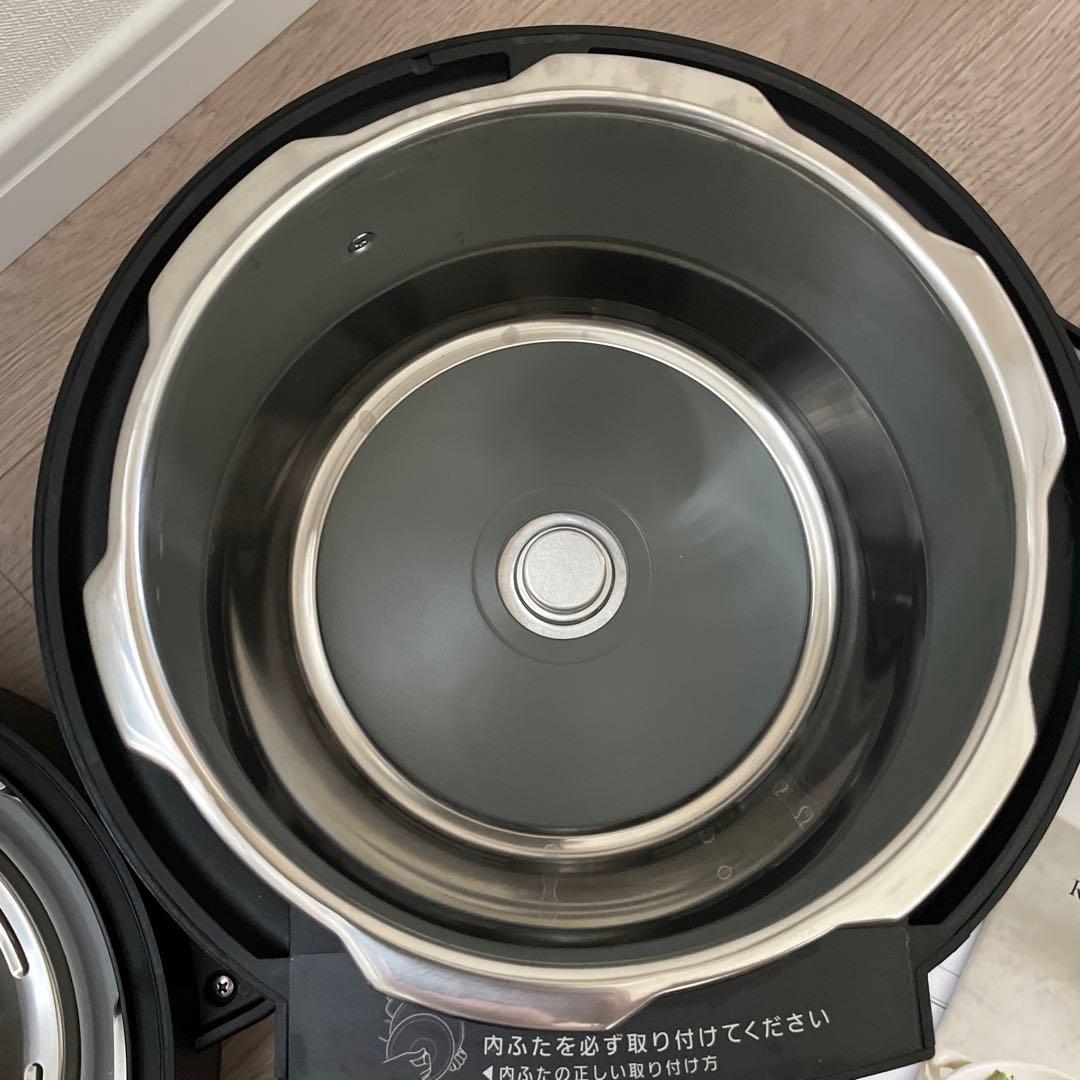 美品✨パナソニック電気圧力なべNF-PC400-K ブラック　2023年製