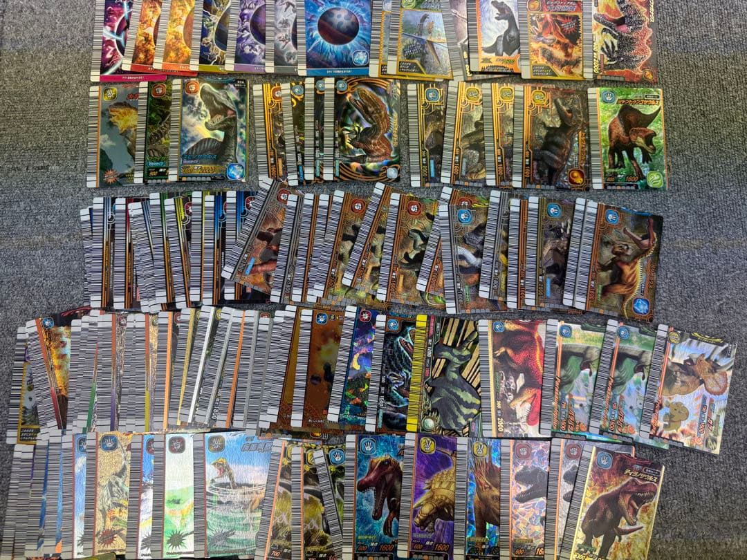 美品　恐竜キング　カード　まとめ売り　約800枚