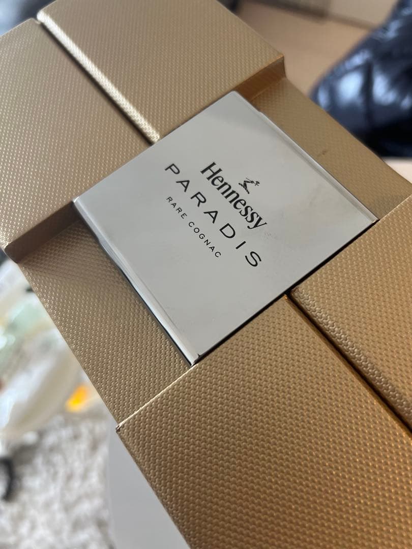Hennessy Paradis コニャック 750ml