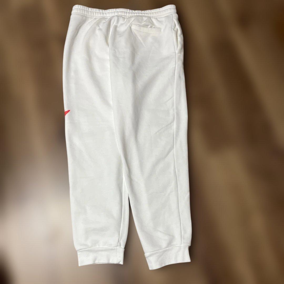 週末セール❣️NIKEジョーダン白❣️スエットセットアップ