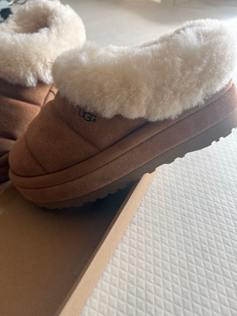 UGG ブラウン タズリータ厚底