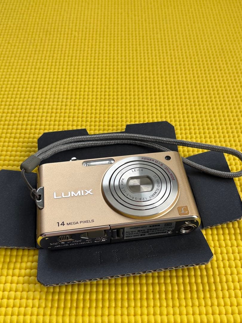 Panasonic LUMIX FX66 14メガピクセル　ゴールド