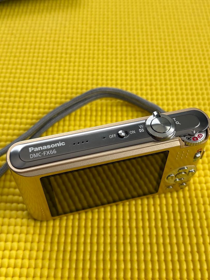 Panasonic LUMIX FX66 14メガピクセル　ゴールド