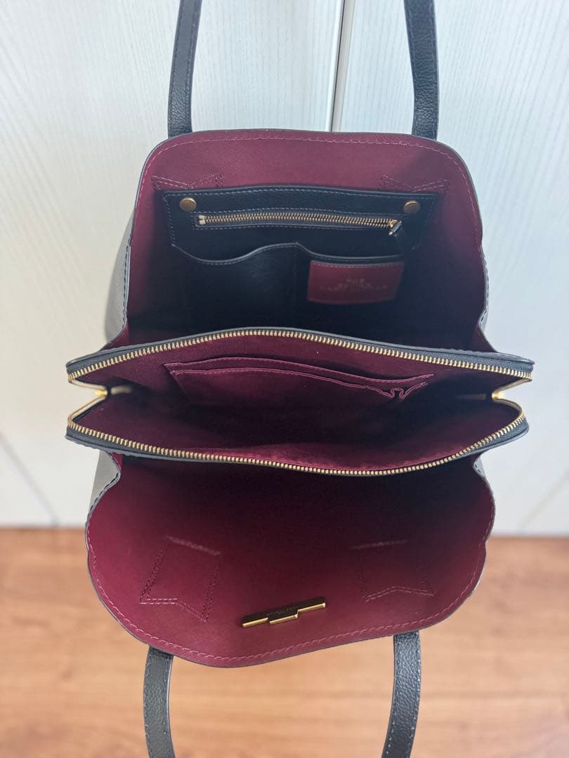 MARC JACOBS ブラックトートバッグ