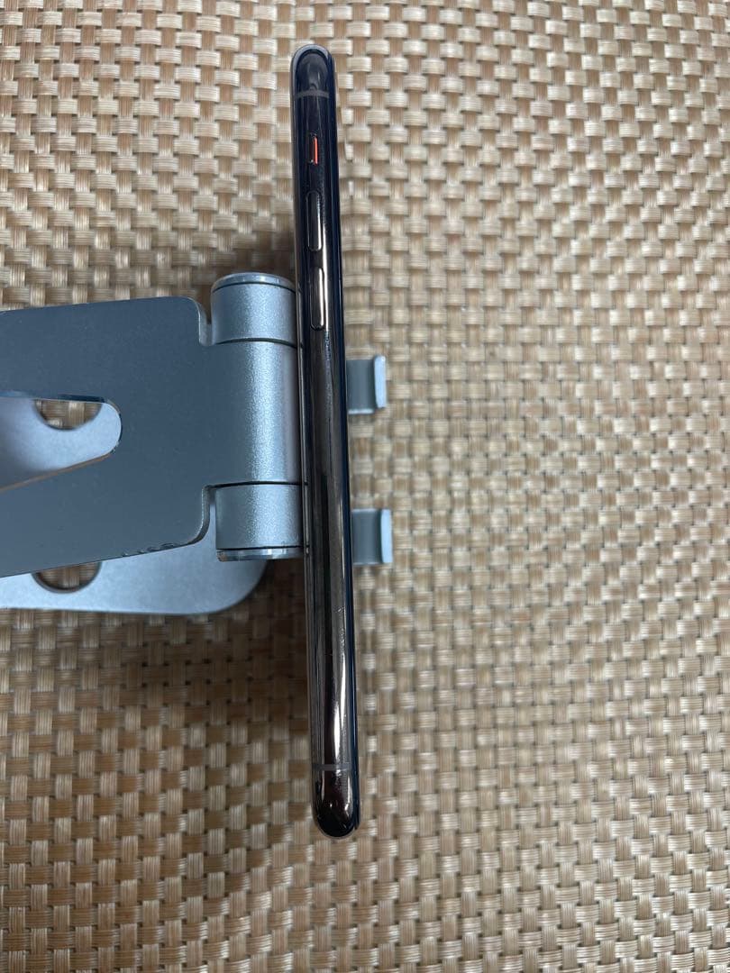 iPhone 11 Pro 64 GB ゴールドSIMフリー【3182】