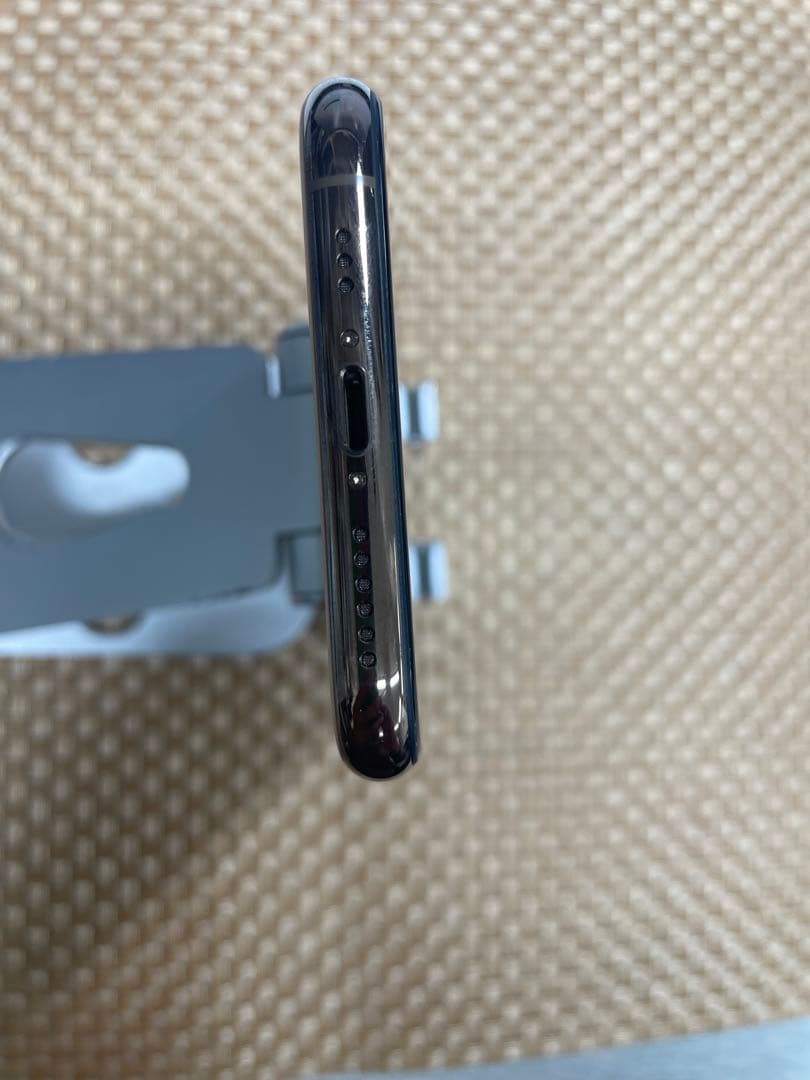 iPhone 11 Pro 64 GB ゴールドSIMフリー【3182】