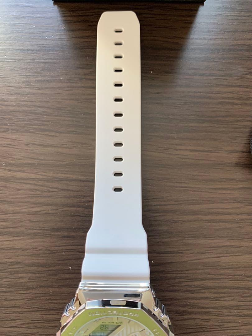 【新品未使用】カシオ G-SHOCK GM-2100 新発売モデル タグ付き