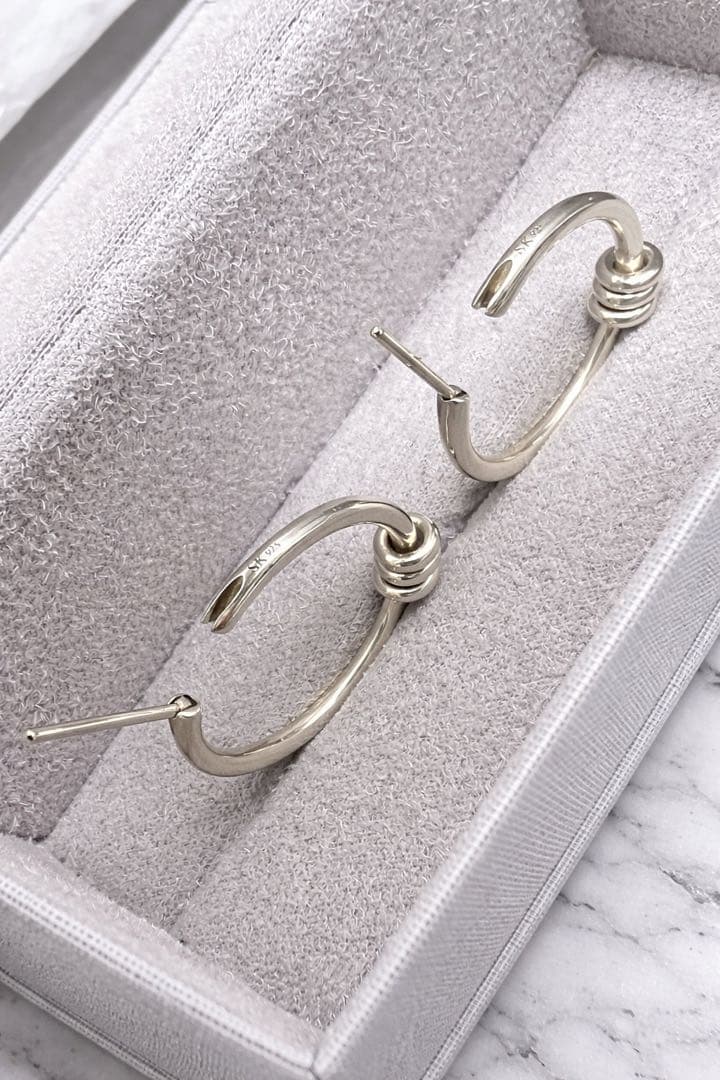 Spinelli Kilcollin シルバー フープピアス（両耳用）