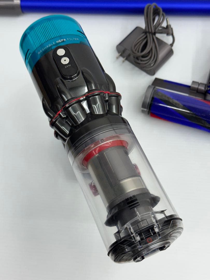 2022年製　ダイソン　掃除機　SV21 本体　ヘッド　パイプ　充電器　セット