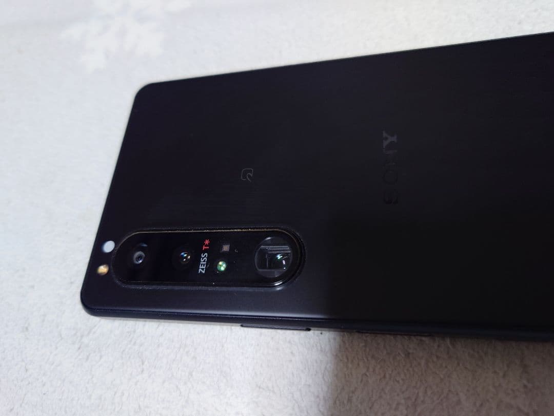 Sony Xperia SOG03 ブラック