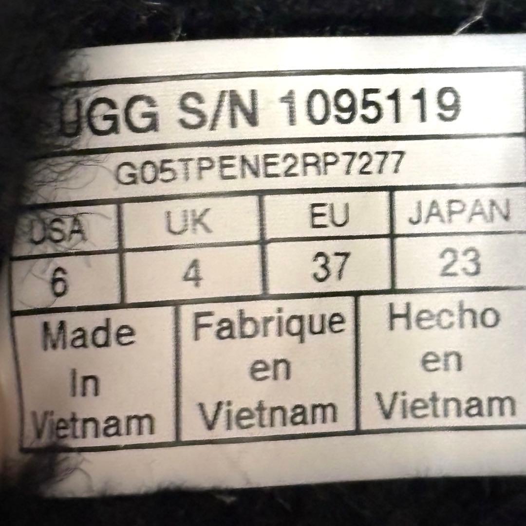 未使用品 UGG W FLUFF YEAH SLIDE ファーサンダル 23cm