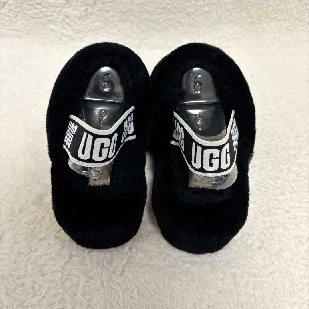 未使用品 UGG W FLUFF YEAH SLIDE ファーサンダル 23cm