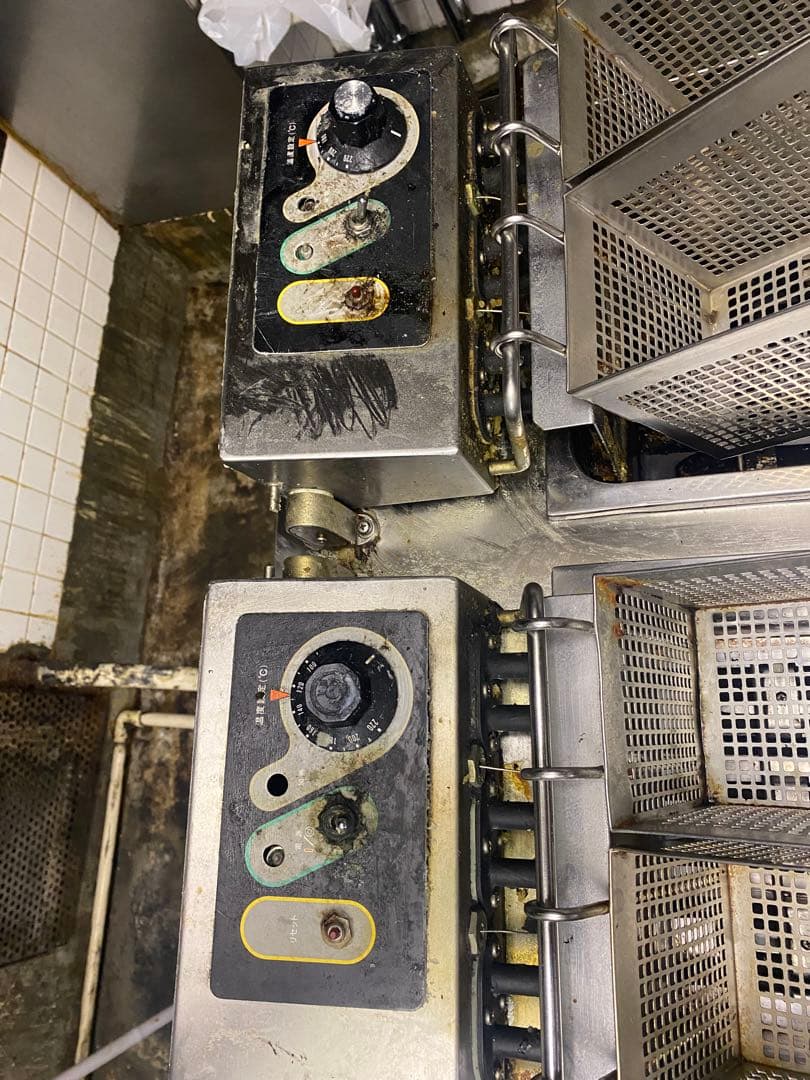 ステンレス製フライヤー 2x2バスケット