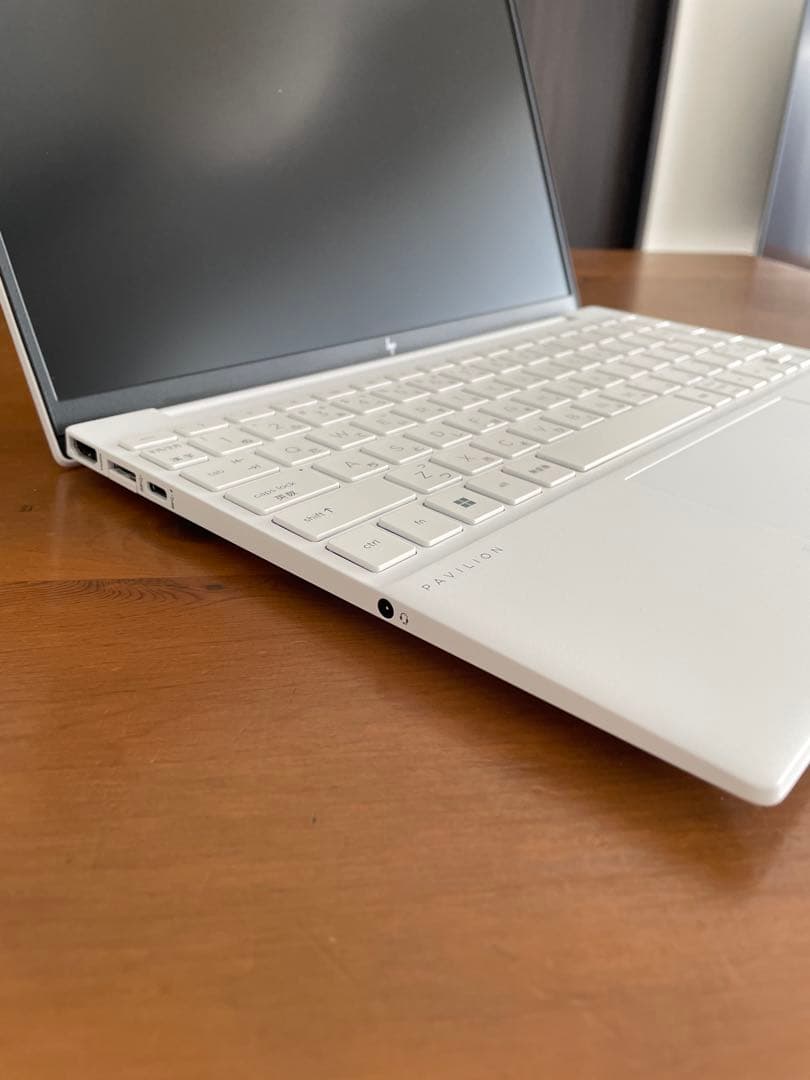【値下げです❗️】HP Pavilion Aero 13 ホワイト