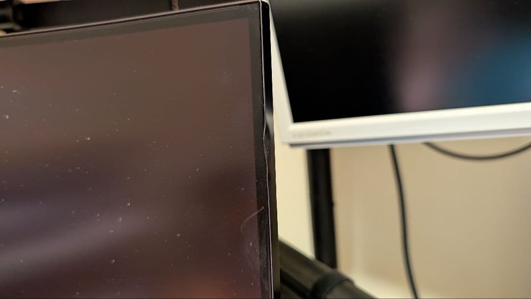 LG UltraGear 45GR95QE-B　有機el 240hz