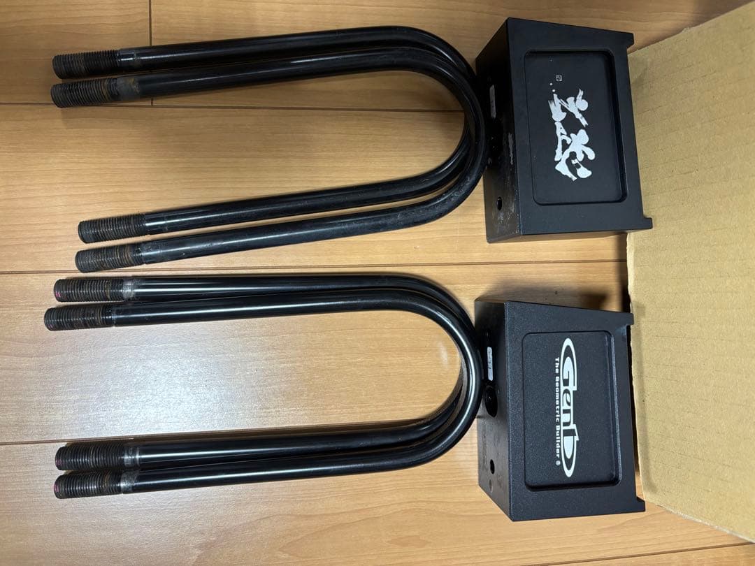 ハイエース　玄武3インチローダウンブロック、ストロークストッパーPRO 2WD