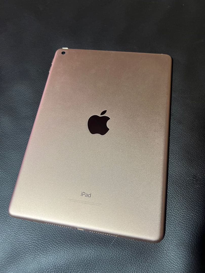 【美品】Apple iPad 第6世代 Wi-Fi 128GB カバー付き
