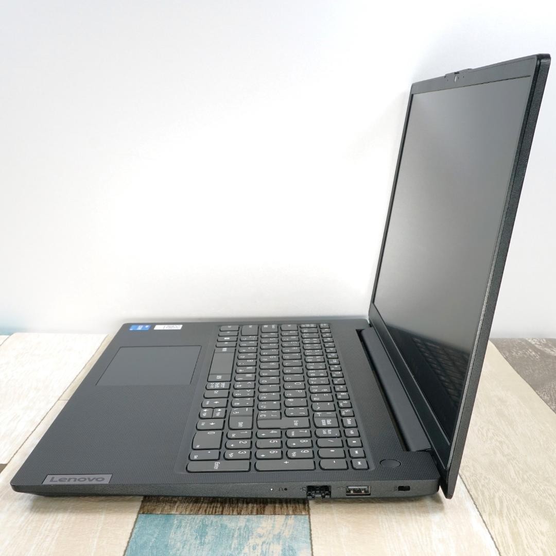 使用感わずかな極美品✨１０コアの１２世代ｉ５に超高速ＳＳＤ＆１６Ｇメモリ✨ＦＨＤ