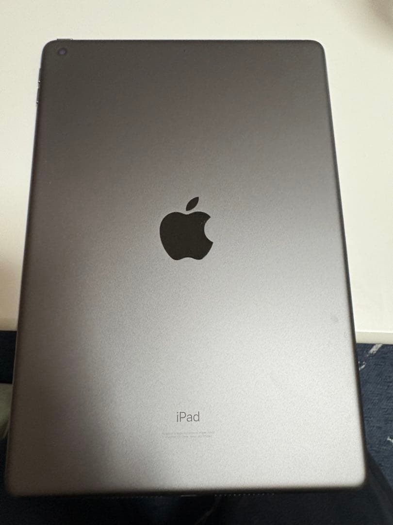 Apple iPad 第9世代 WiFiモデルスペースグレー 本体