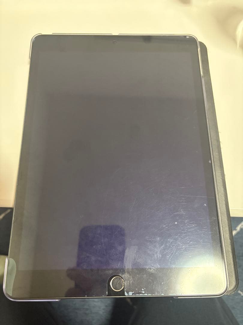 Apple iPad 第9世代 WiFiモデルスペースグレー 本体