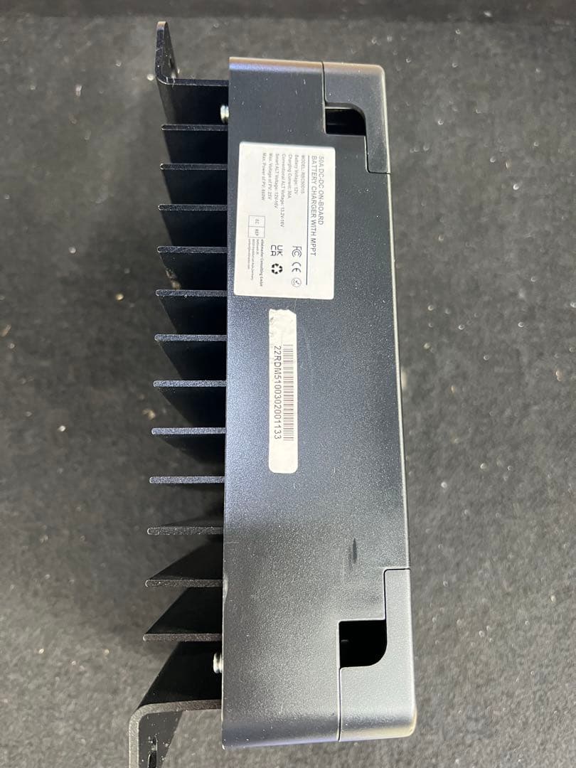 RENOGY 50A DC-DC バッテリーチャージャー