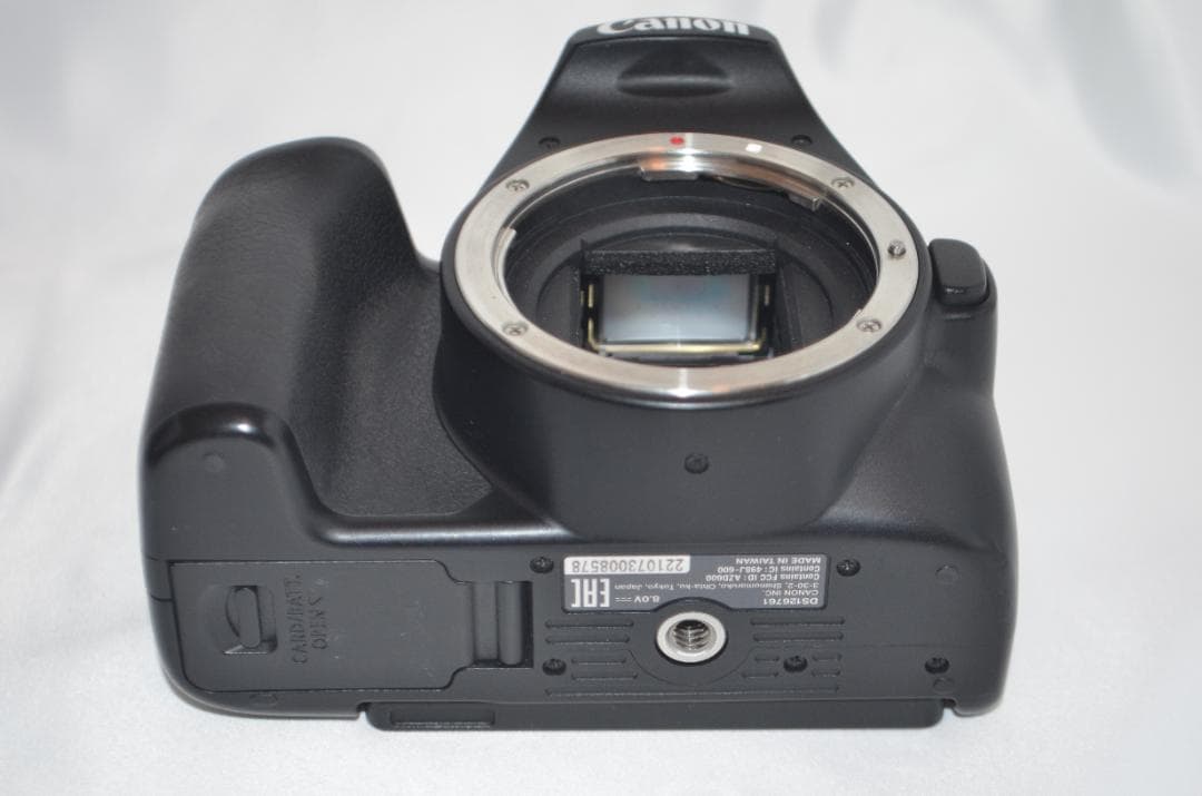 美品 【Canon EOS Kiss X10 ダブルレンズ】 Wi-Fi搭載