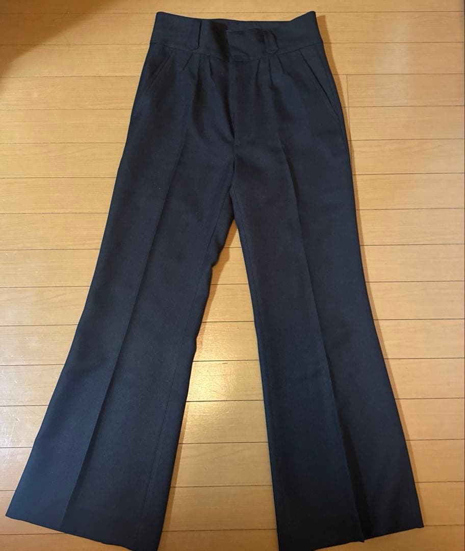 SHIKITARI PINTUCK MEGA FLARE SLACKS 最終値下
