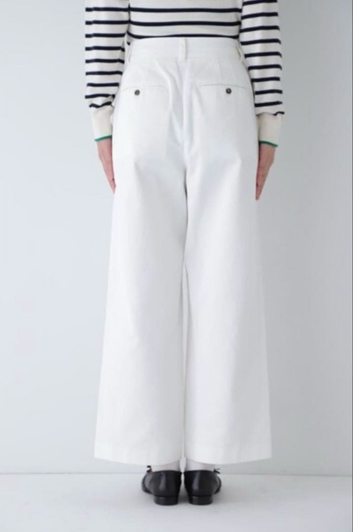 新品ヒューマンウーマン甘撚コットンチノパンツ サイズ　Xスモール