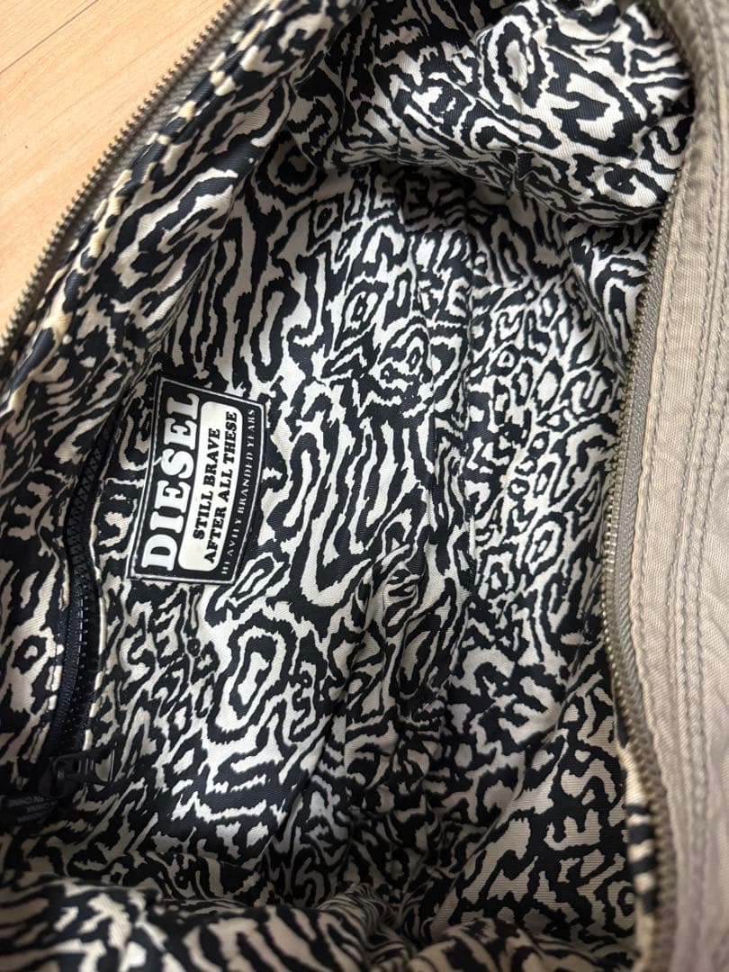 Q*2様 DIESEL Y2K archive 00s ワンショルダー　スリング