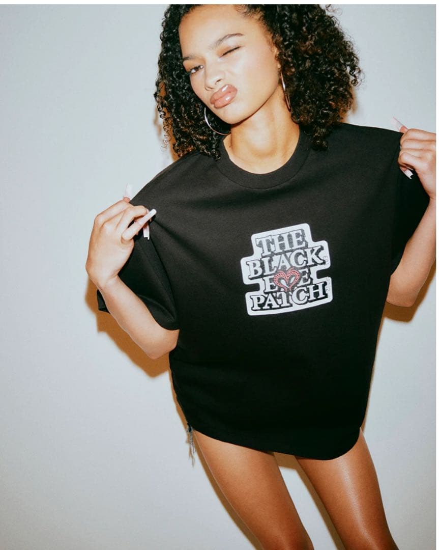 MOUSSY ブラック Tシャツ THE BLACK LOVE PATCH