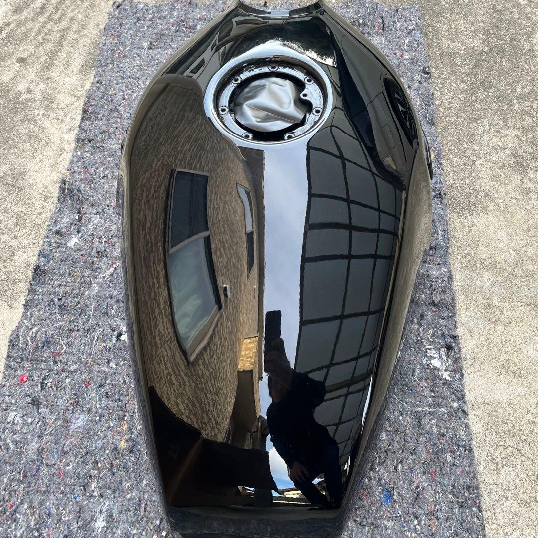 ゼファーχ タンク　テールカウル