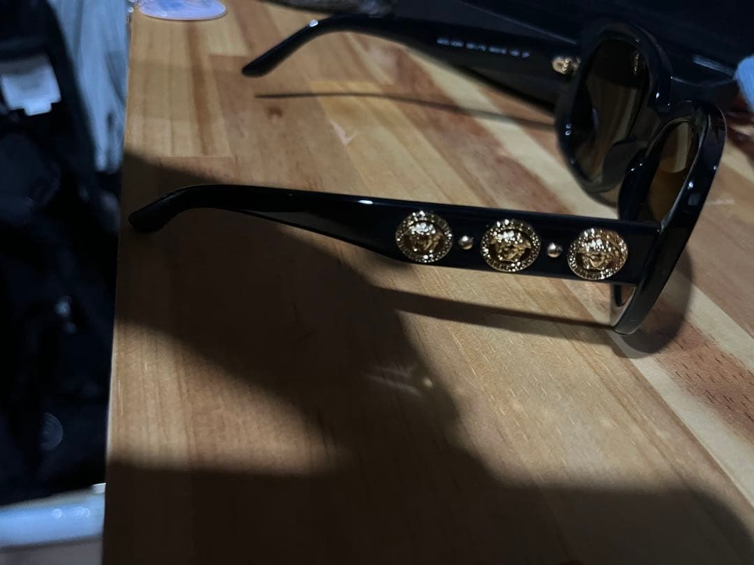 サングラス ベルサーチ