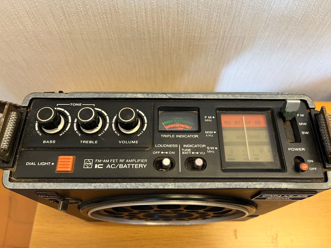 National Panasonic クーガ　 RF-888 3バンドラジオ