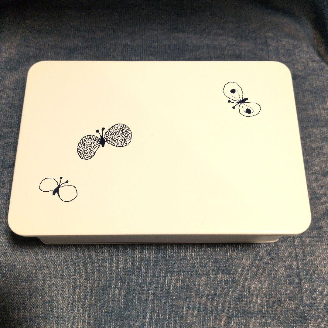 ミナペルホネン×菓子工房ルスルス×Hanakoコラボ限定クッキー缶　新品未開封