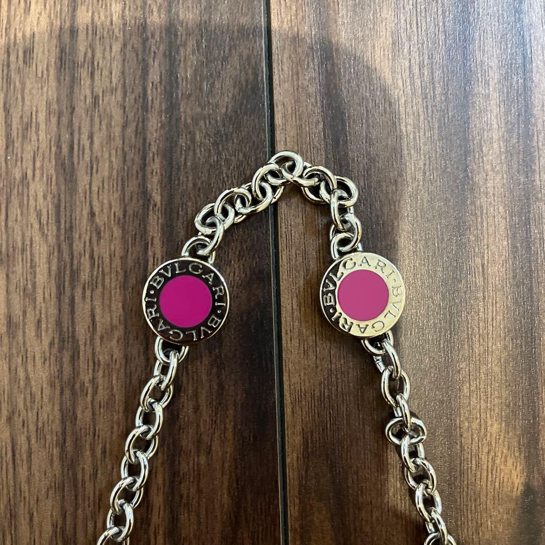 ブルガリ　BVLGARI ピンク サテンクラッチバッグ チェーンストラップ