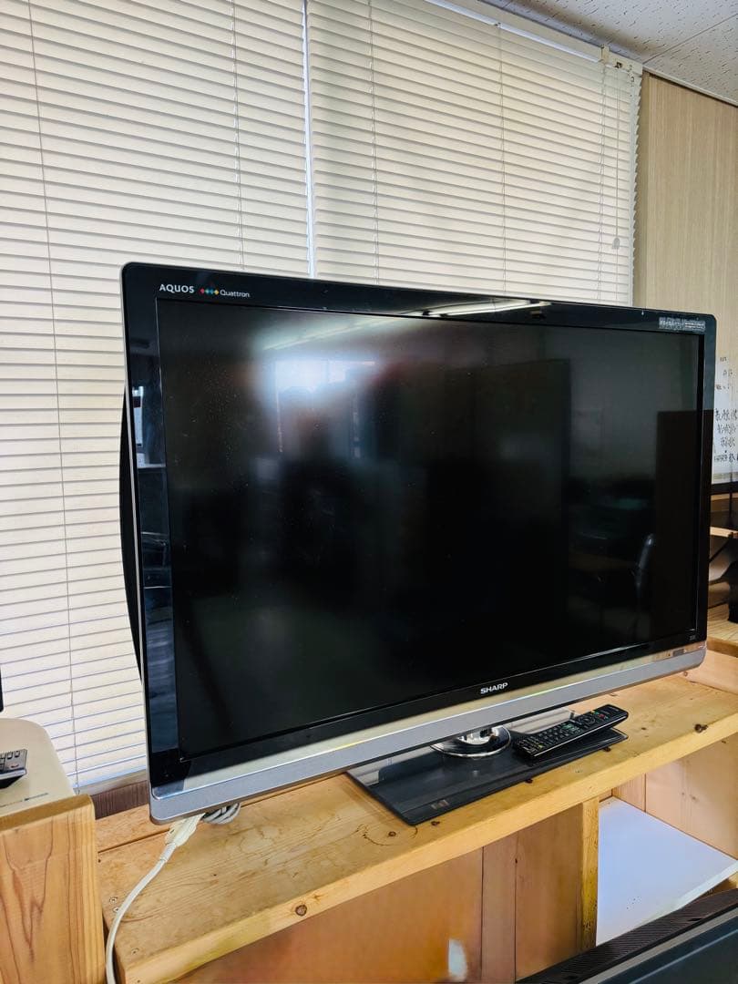 SHARP シャープ テレビ 46型 地デジ 地上波 電化製品 家庭用 動作品
