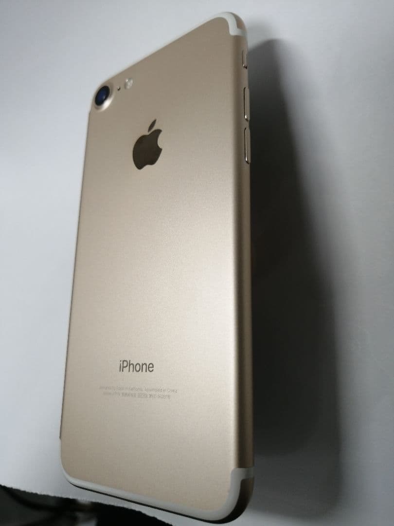 iPhone７128GB バッテリー100%