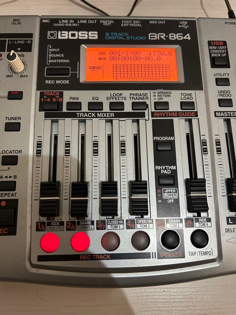 BOSS BR-864 マルチトラックレコーダー