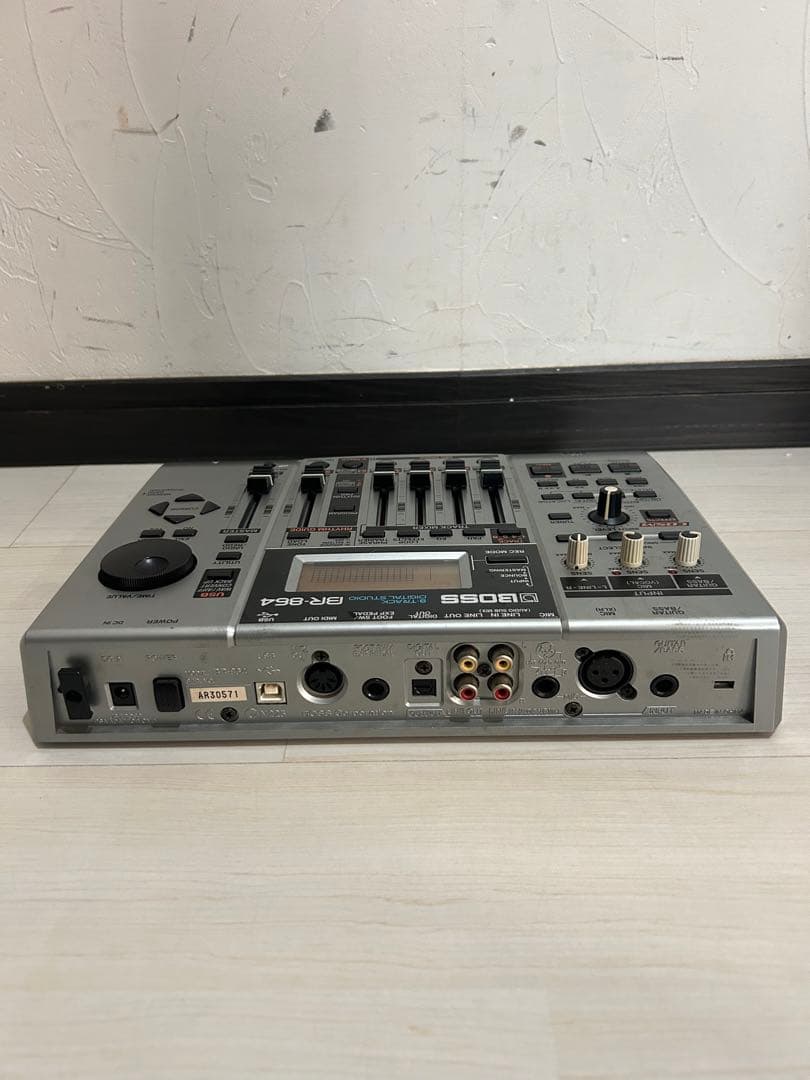 BOSS BR-864 マルチトラックレコーダー