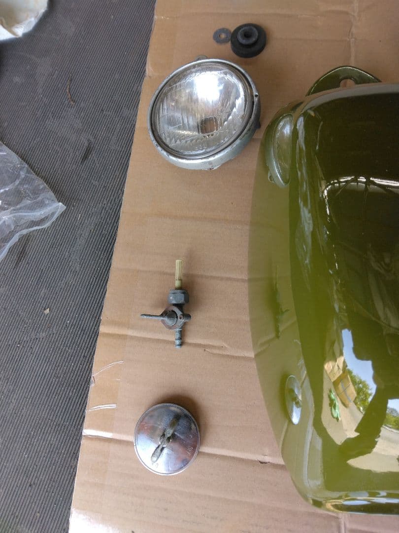 モンキー4l　グリーン タンクセット塗装済みです。