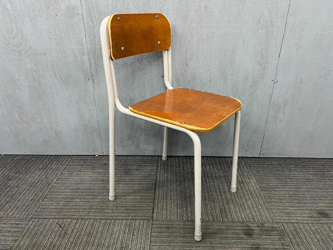 538◆格安配送地域あり◆コクヨ製◆学童机・椅子4組(旧JIS1号)学校学習塾