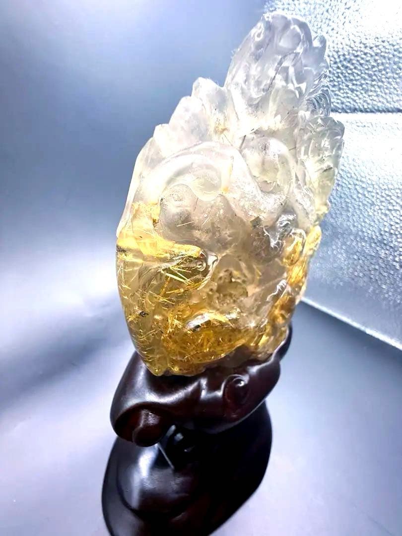 タイチンルチルクォーツ神龍の天然石彫り物