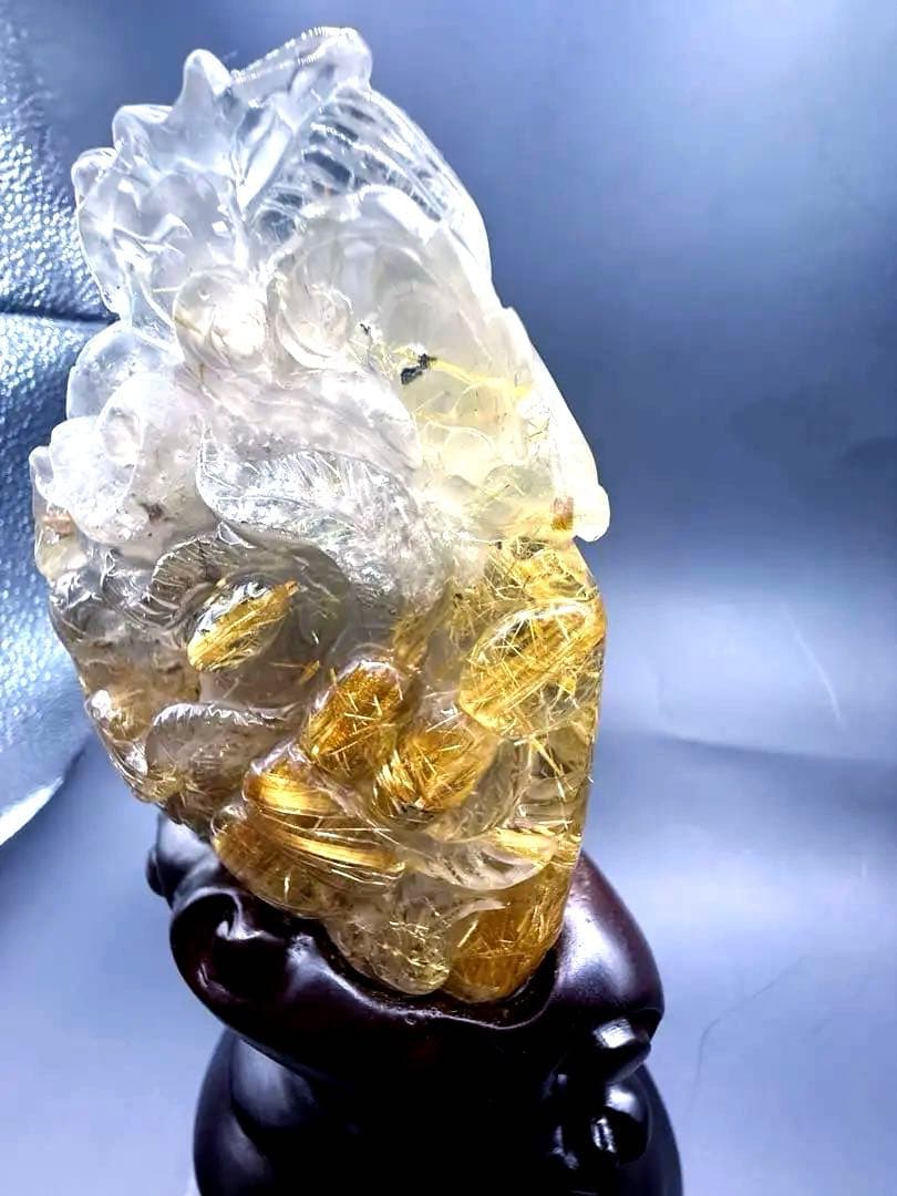 タイチンルチルクォーツ神龍の天然石彫り物