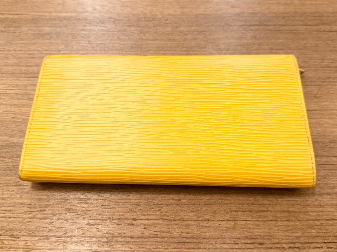 中古品 ルイヴィトン エピ ポルトフォイユ タッシリイエロー 長財布