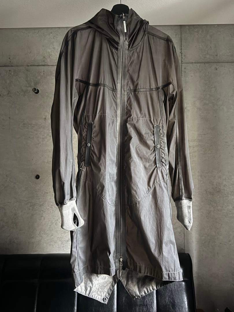 ISAAC SELLAM/リフレクティブ コールドダイ リバーシブルコート